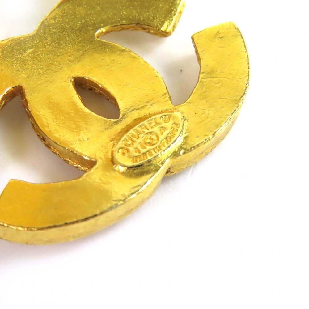 CHANEL Vintage Gold Logo Brooch - Picture 6 of 6